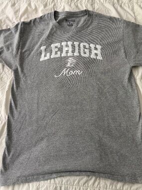 Women's Lehigh Mom Tee shirt size Medium